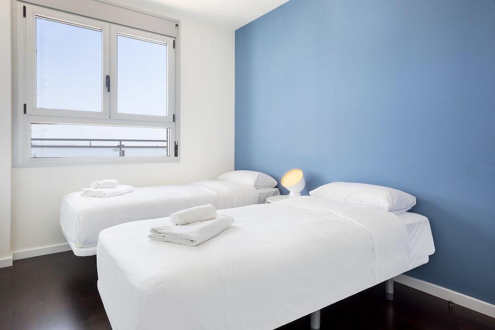 Olala Port Forum Apartments Sant Adria de Besos Ngoại thất bức ảnh