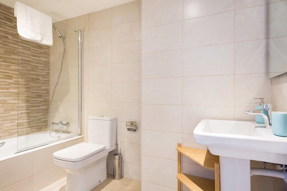 Olala Port Forum Apartments Sant Adria de Besos Ngoại thất bức ảnh