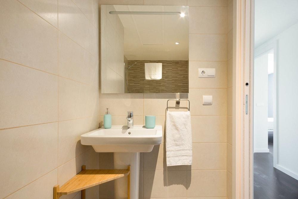 Olala Port Forum Apartments Sant Adria de Besos Ngoại thất bức ảnh